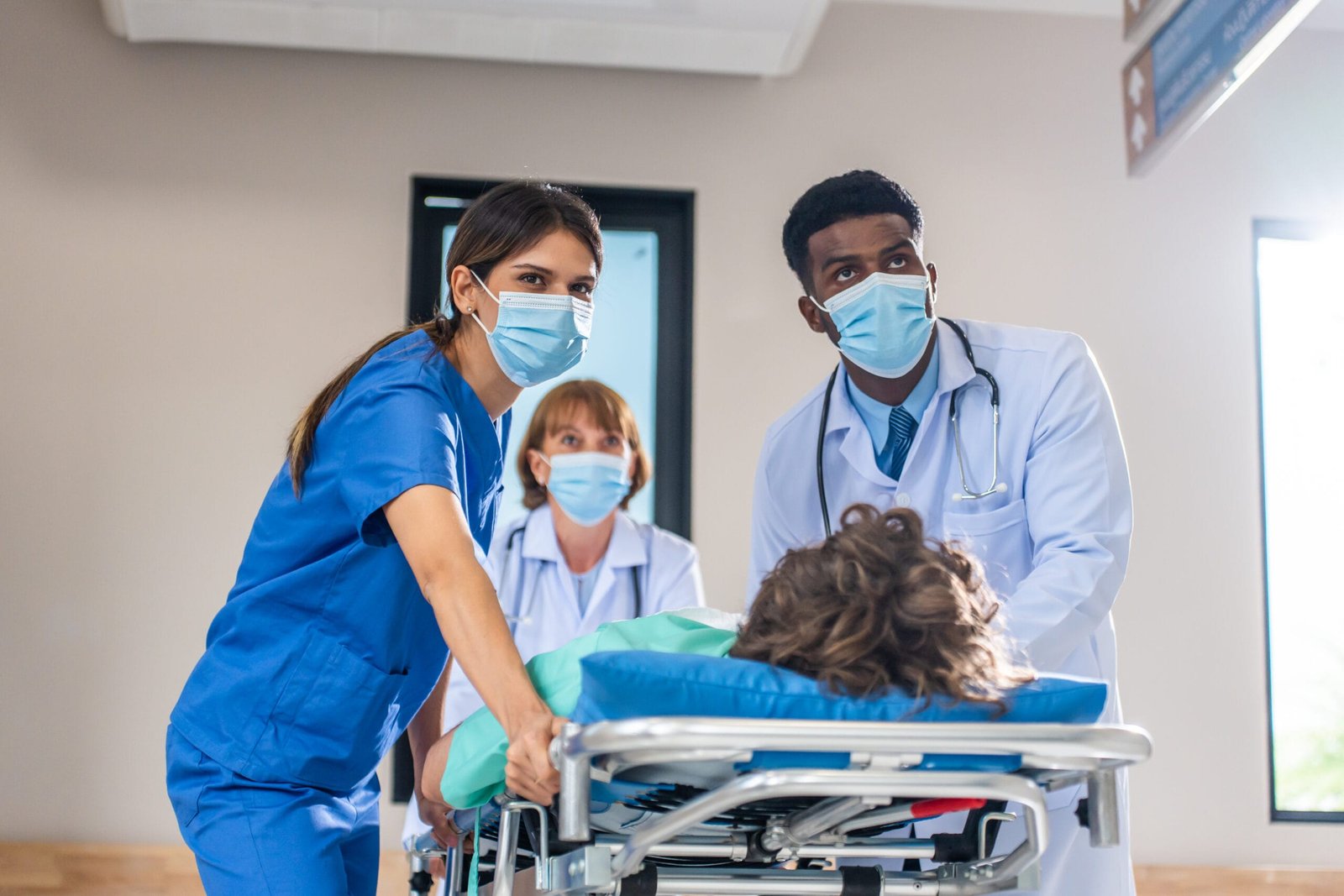 doctors on move for an emergency using custom insoles